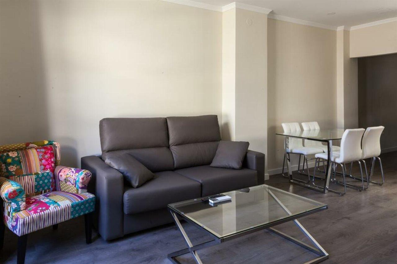 Apartamentos Valentina Deluxe 3000 グラナダ エクステリア 写真