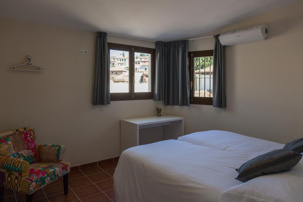 Apartamentos Valentina Deluxe 3000 グラナダ 部屋 写真