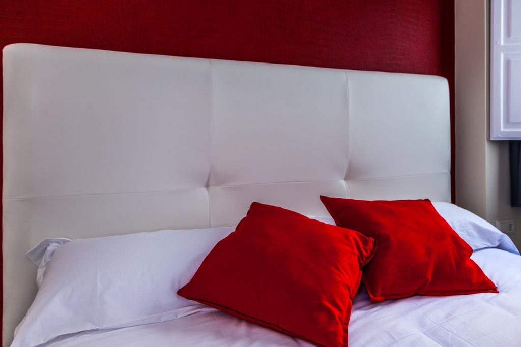 Apartamentos Valentina Deluxe 3000 グラナダ 部屋 写真