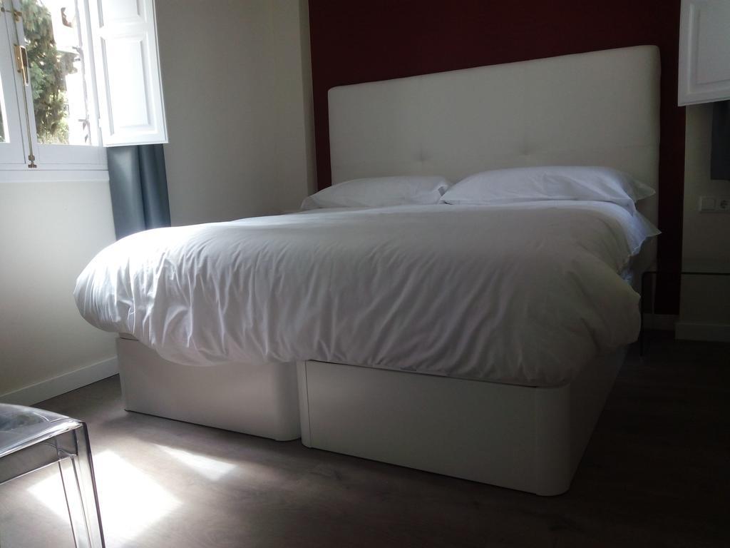 Apartamentos Valentina Deluxe 3000 グラナダ 部屋 写真