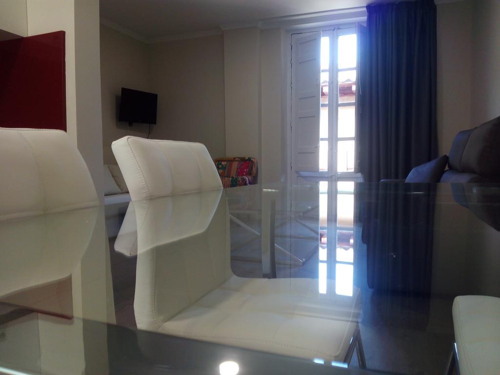 Apartamentos Valentina Deluxe 3000 グラナダ 部屋 写真