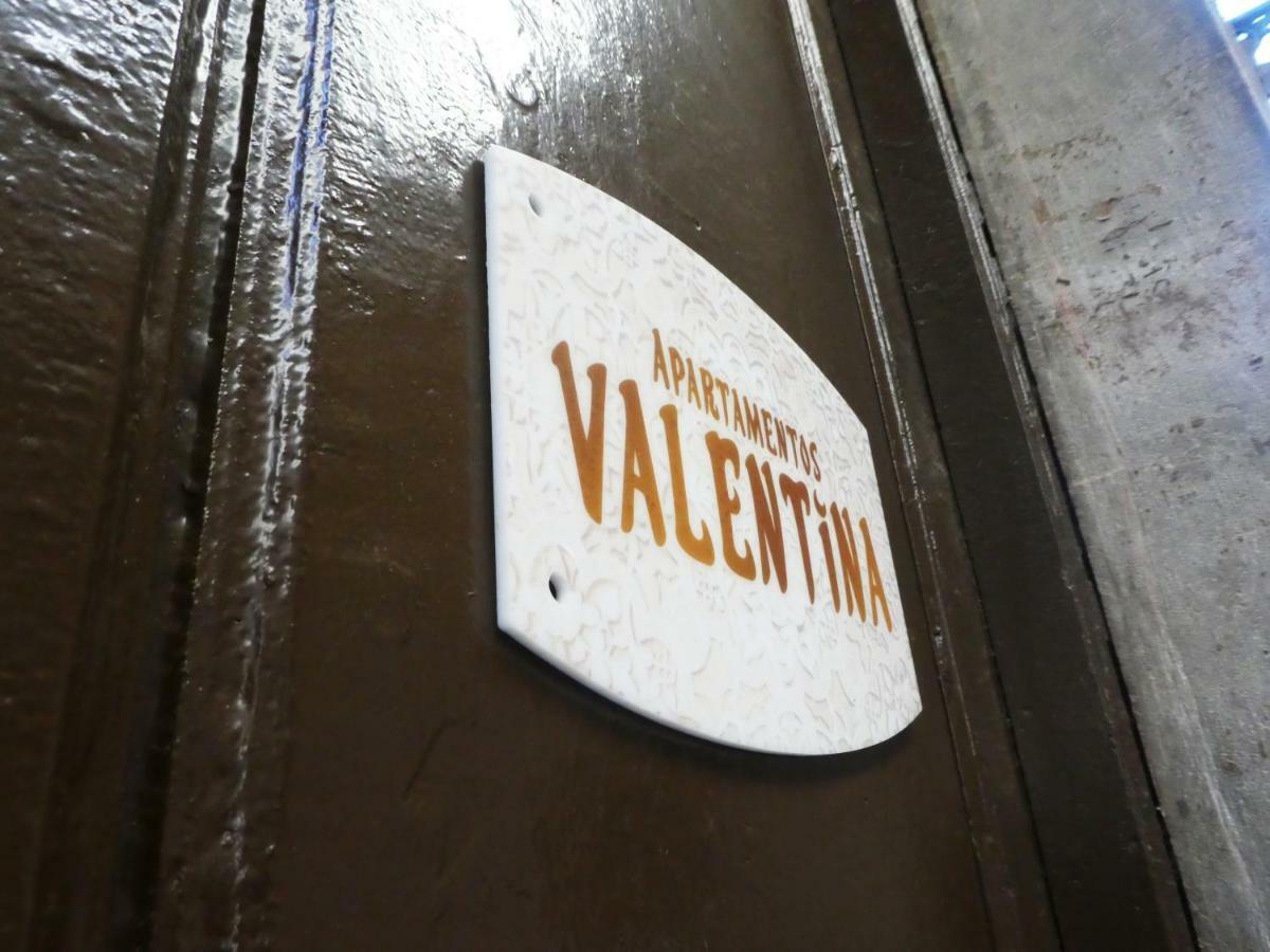 Apartamentos Valentina Deluxe 3000 グラナダ エクステリア 写真